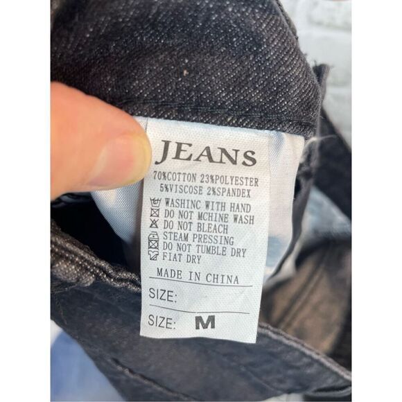 RIPPED HIGH WAIST BELL LEG JEANS WOMENS SIZE 6  Mom Jeans Dark Wash
Distressed - Picture 3 of 6